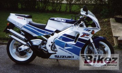 1989 Suzuki RGV 250 Gamma photo